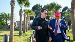 Miliardarul Elon Musk s-a apropiat de viitorul președinte american Donald Trump încă din timpul campaniei. Cei doi au petrecut împreună orele dinaintea anunțului rezultatelor alegerilor, iar Musk va avea o funcție în noul guvern.