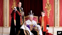 Regele Charles al III-lea a fost încoronat pe 6 mai 2023, la Westminster Abbey.