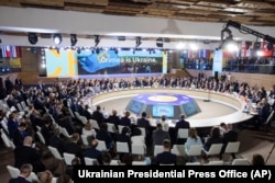 Учасники інавгураційного саміту «Кримської платформи». Київ, 23 серпня 2021 року