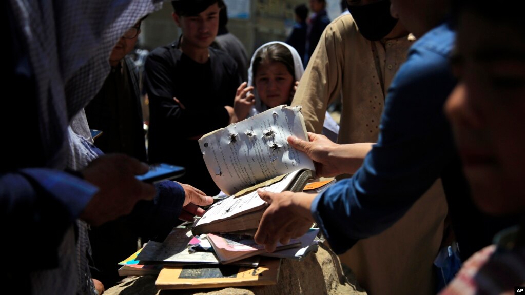 بیشتر کشته‌شدگان بمب‌گذاری اخیر در افغانستان دانش‌آموزان بین ۱۱ تا ۱۵ سال بودند
