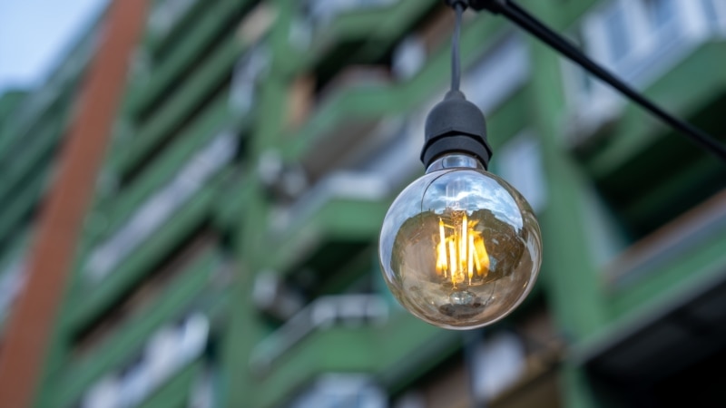 ZRRE propozon që këtë vit të mos ketë rritje të tarifave të rrymës