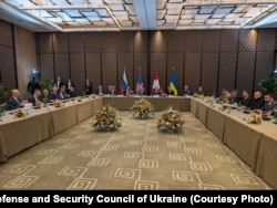 Під час переговорів України, США і Росії в Женеві, Швейцарія, лютий 2026 року