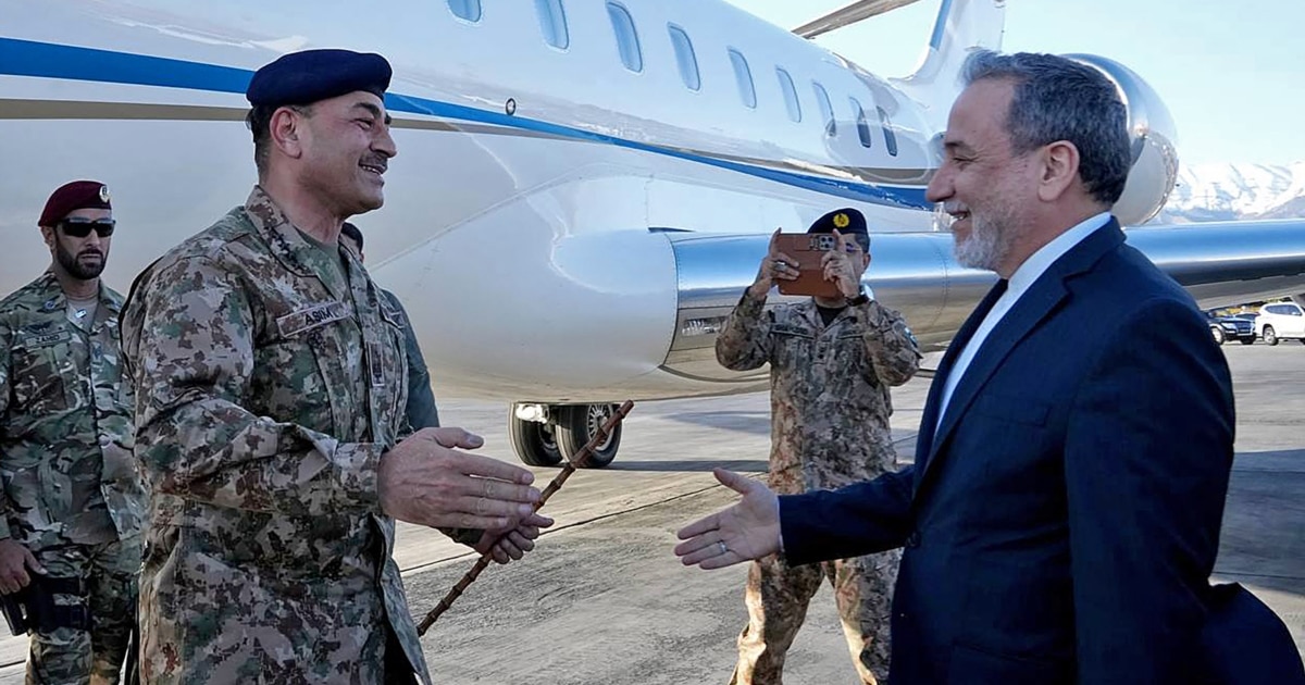 Trump Says War Could End 'Very Soon,' Top Pakistani Mediator Travels To Iran