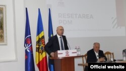 Pavel Filip, președintele Partidului Democrat, și Dumitru Diacov, președintele de onoare. 15 februarie 2020 