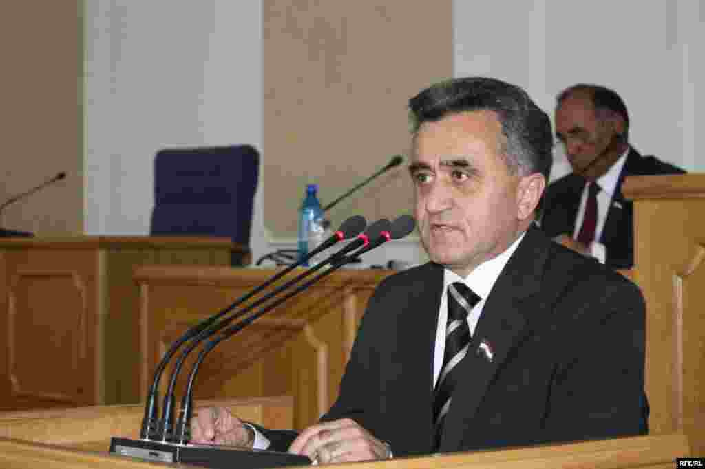 Он сӯи девори парлумон #91