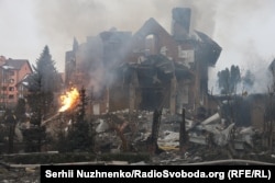 Наслідки обстрілу житлових будинків. Софіївська Борщагівка, Київська область, 22 лютого 2026 року