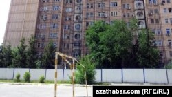 Aşgabadyň Parahat-2 etrapçasy