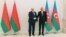 Ilham Alijev illiberális azeri politikus április 14-én Bakuban fogadta belarusz kollégáját, Alekszandr Lukasenkát. 
