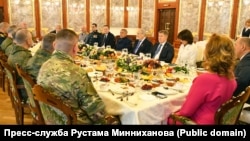 Рустам Минниханов на встрече с участниками войны против Украины. 23 февраля 2024 года