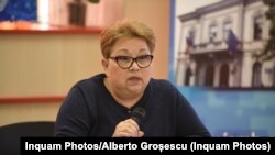 Anca Florea (foto) va fi doar interimar la șefia circului, până la organizarea unui concurs pentru postul de director