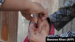 Вакцинация от полиомиелита в Пакистане, декабрь 2020 года