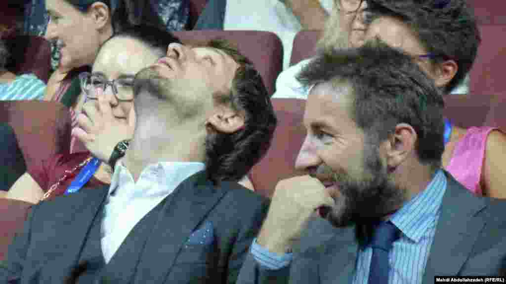 از راست آنتونیو دلاتوره هنرپیشه اسپانیایی فیلم خشم یک مرد صبور که برای اولین بار در جشنواره فیلم ونیز به نمایش در می آید