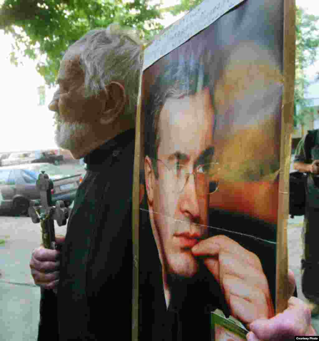 Russia - Photo exibition of Dmitry Borko in RFE/RL office, Prague. Trans-Dniester, the 1992 armed conflict with Moldova. A meeting outside Moscow's notorious Matrosskaya Tishina prison in support of Mikhail Khodorkovsy, former CEO of the YUKOS oil major,