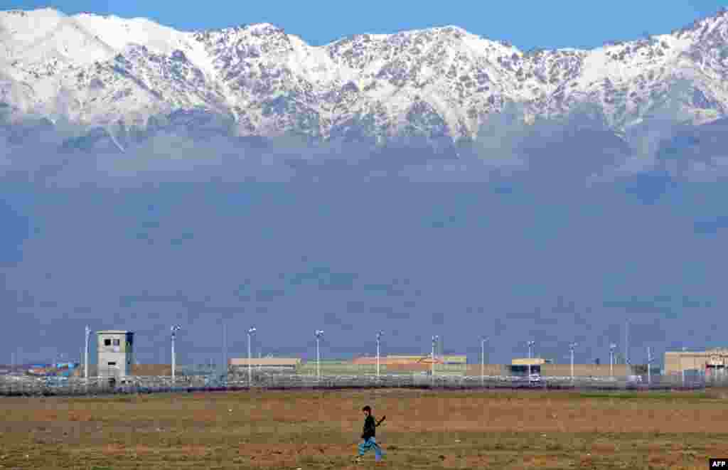 &Icirc;nchisoarea Bagram din Afghanistan. Statele Unite au transferat controlul asupra &icirc;nchisorii către autorităţile afgane. 25 martie 2013