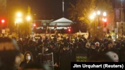 Протест на поддржувачите на Трамп во Вашингтон. 