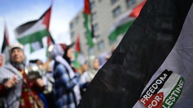 Protesti v Berlinu: Policisti ranjeni, več aretacij