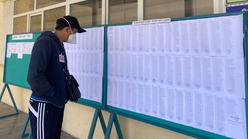 В Бишкеке - самая низкая явка на референдуме и местных выборах