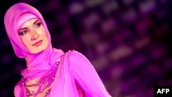 Iаьрбийн Эмираташ - Нохчийн йоI ю Пирдоз фирмано тегна бусулба духар гойтуш, Дубай, 24заз2012