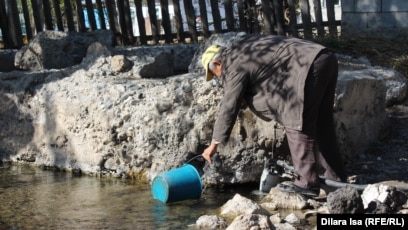 Даша Астафьева таз және жалаңаш