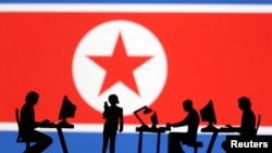 Duke përdorur identitete të rreme, disa verikoreanë arrijnë të fitojnë deri në 300.000 dollarë në vit nga puna në distancë.
