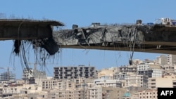 Un pod iranian distrus într-un atac pe 3 aprilie la Karaj, la aproximativ 35 de km sud-vest de Teheran