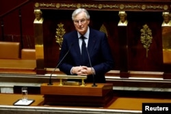 Guvernul condus de fostul negociator al Brexit, conservatorul Michel Barnier, a fost numit de Emmanuel Macron în ciuda rezultatelor alegerilor, care indicau că majoritatea francezilor ar fi vrut un guvern de stânga și că mulți alții ar fi preferat unul de extremă dreapta.