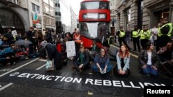 Protest al Extinction Rebellion la Londra, aprilie 2019 