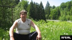 Hazim Imamović: "imam jedan komad od 15 dunuma, više zemlje nemam, da izabere u to 15 dunuma sebi dunum zemlje gdje on god želi. I volio bih tog čovjeka vidjeti na našim prostorima. Nek napravi jednu vikendicu, nek radi šta hoće, ja sam to njemu halalio"