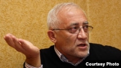 Таджикский историк Камолуддин Абдуллоев