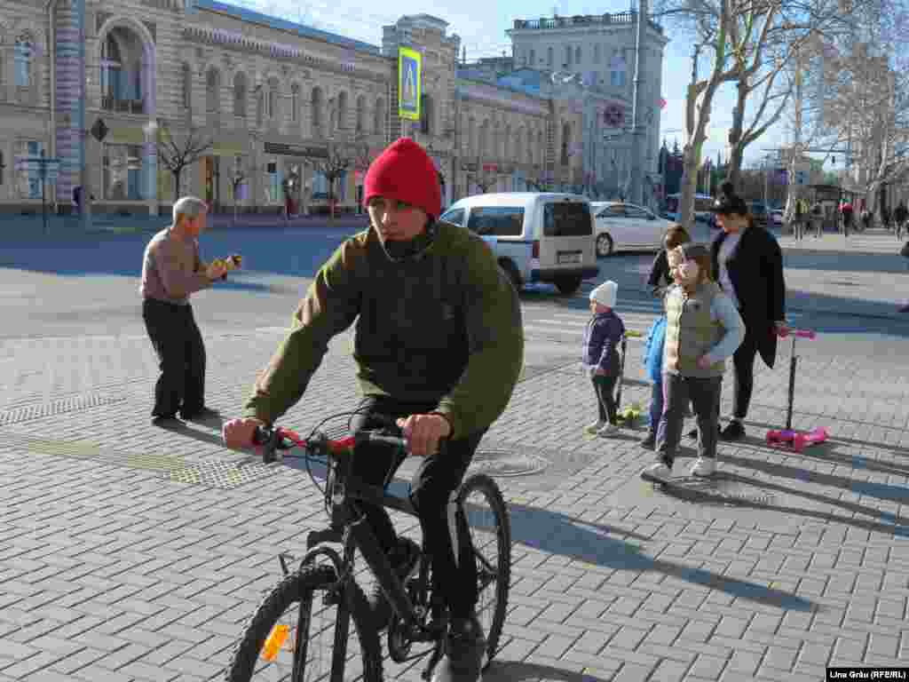 Mijloace alternative de transport în Chișinău pe vremea coronaviruslui.