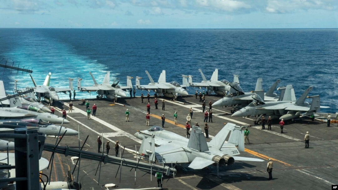 Imagine cu caracter iustrativ, cu portavioane americane, reunite la o bază aeriană a SUA, la începutul lunii iulie, în contextul atacului rebelilor Houthi în Yemen. SUA au anunțat recent că vor desășura militari în zonă, pentru reducerea tensiunilor din Orientul Mijlociu.