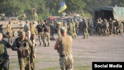 Українські військові після бою під Старогнатівкою. Серед них – Яна Зінкевич, 10 серпня 2015 року