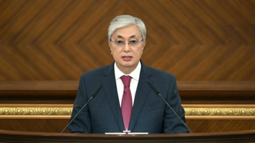 Толық мас жезөкше