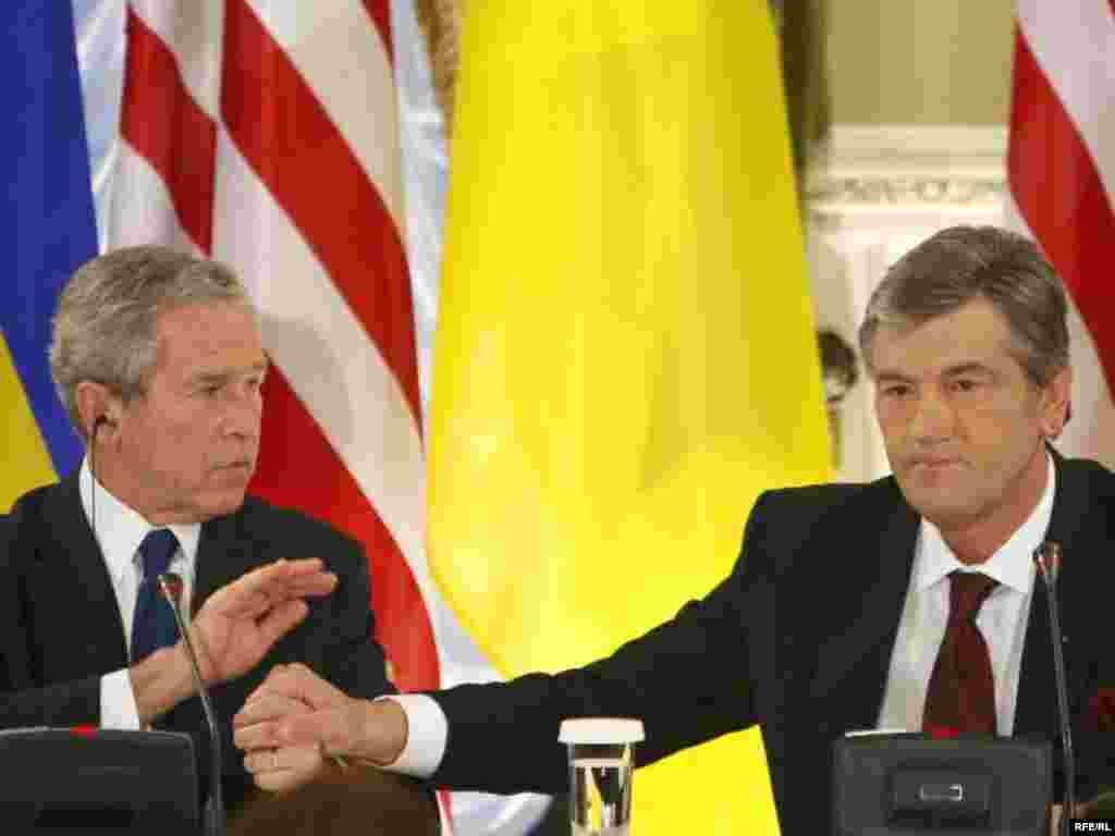 2008-ий у фотографіях, голосах і звуках #85