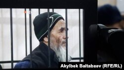 Азимжан Аскаров. Архивдик сүрөт.