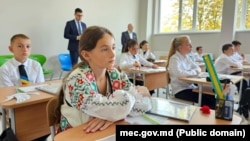 Deschiderea unei clase gimnaziale în care studiile se desfășoară exclusiv în română într-o școală cu predare în limba rusă este o premieră pentru UTA Găgăuzia.