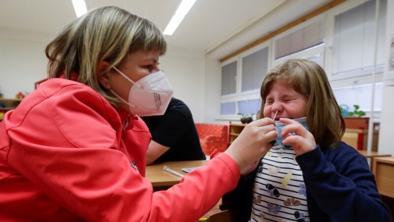 В Удмуртии зафиксирован антирекорд: за сутки коронавирус выявлен у 53 детей