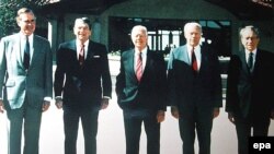 Инициаторы законопроекта ссылаются на зарубежный опыт. В США не бывает «бывших» президентов