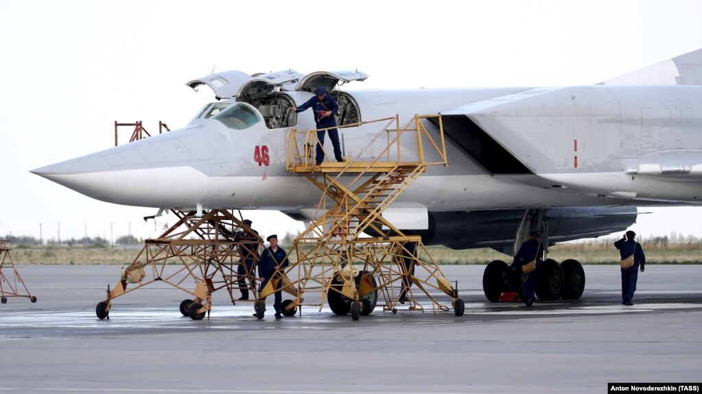 «19 серпня 2023 року середній бомбардувальник Ту-22М3 російської дальньої авіації був, ймовірно, знищений на авіабазі «Сольці» (фото літака Ту-22М3 ілюстративне)