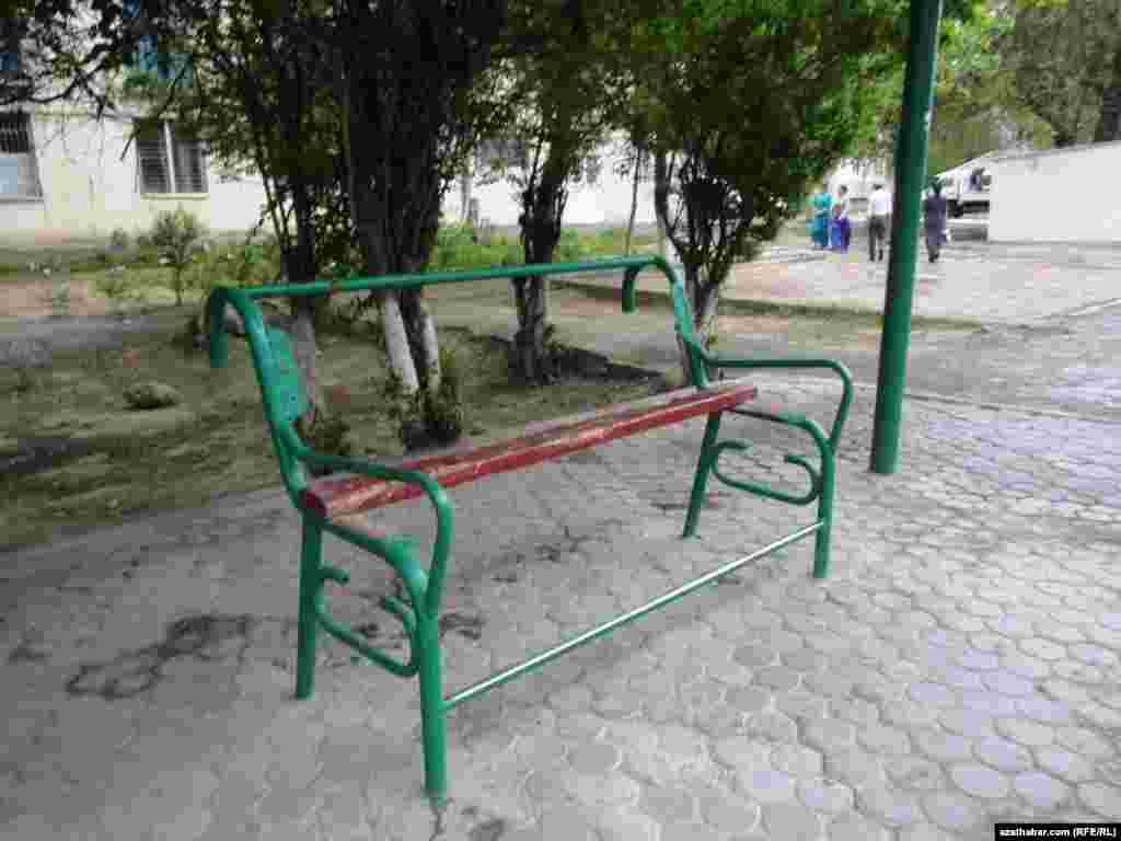 Aşgabatdaky d&ouml;w&uuml;k oturgy&ccedil;