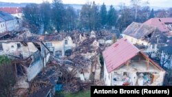 Хрватска- оштетени згради по земјотресот во Петриња, 30.12.2020 