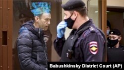Рускиот опозиционер во судница