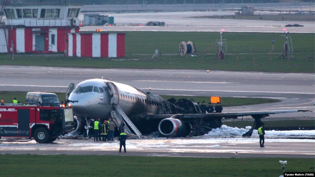 Сгоревший Superjet-100