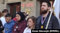 Deo studenata koji pešače od Novog Pazara do Novog Sada, Beograd, Srbija, 29. oktobar 2025.