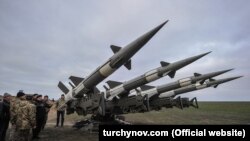 Військові стріляли з «Буків», «Торів» та інших ЗРК
