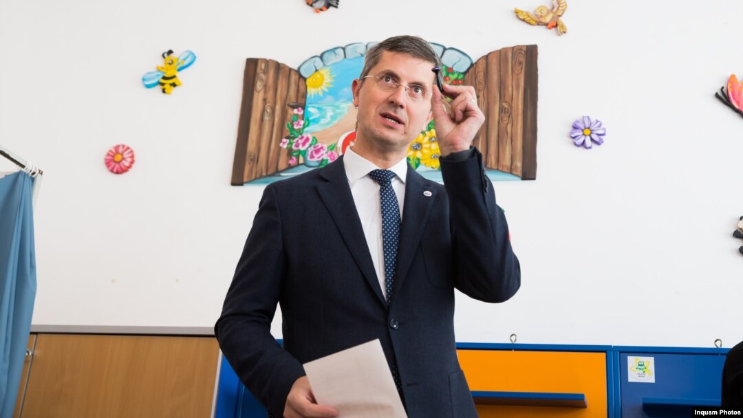 USR PLUS merg cu aceeași propunere la Cotroceni: Dacian Cioloș premier