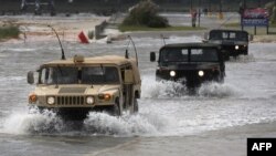 Национальная Гвардия США участвует в ликвидации последствий урагана "Айзек", Миссисипи, 28 августа 2012 года.