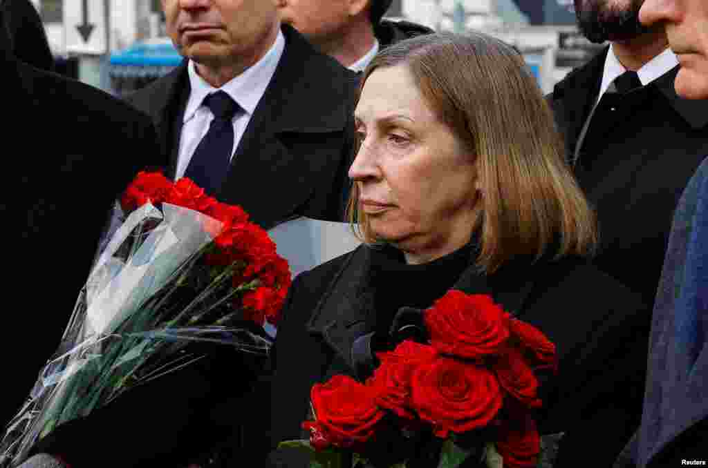 U.S. Ambassador to Russia Lynne Tracy arrives at the church before the funeral service.