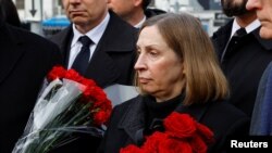 La funeraliile lui Alexei Navalnîi participă și ambasadoarea SUA la Moscova, Lynne Tracy.