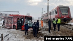 Meštani koji žive u blizini kobnom prelaza preko pruge i ranije su pisali peticije i tražili zaštitu za ovo mesto